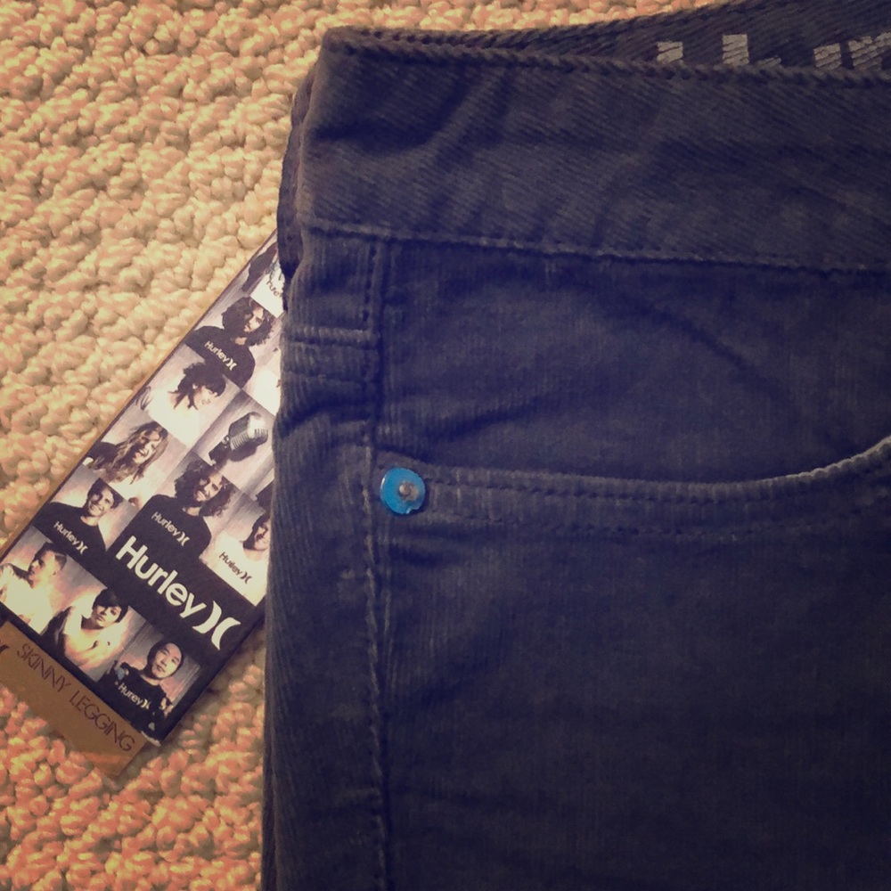 Hurley Straight leg, thin corduroy stretch.